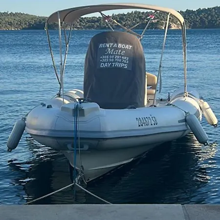 بوتيل Rent A Boat Mate